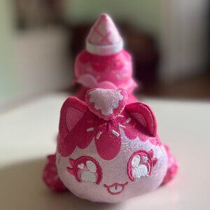 Aphmau MeeMeows 6" Sparkle Strawberry Ice Cream Cat - Good Condition